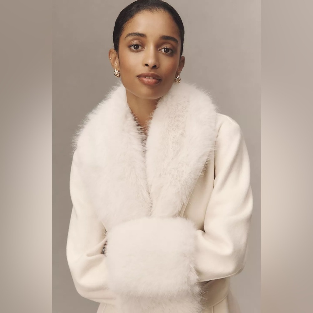Elliatt Aria Faux Fur Trim Belted Coat in Cream Size XL NWT - Picture 2 of 10